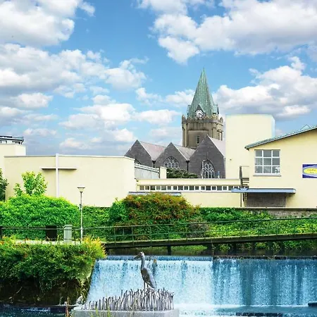 Riverfront Island Luxury House - City Center Location Feriehus Galway